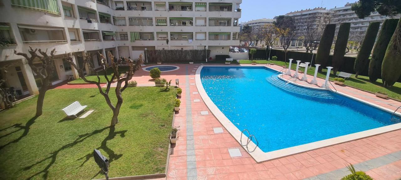 Apartment Center Salou Near Port Aventura Eksteriør bilde